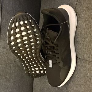 Adidas SenseBoost Go WNTR Running Shoes Black/Whit